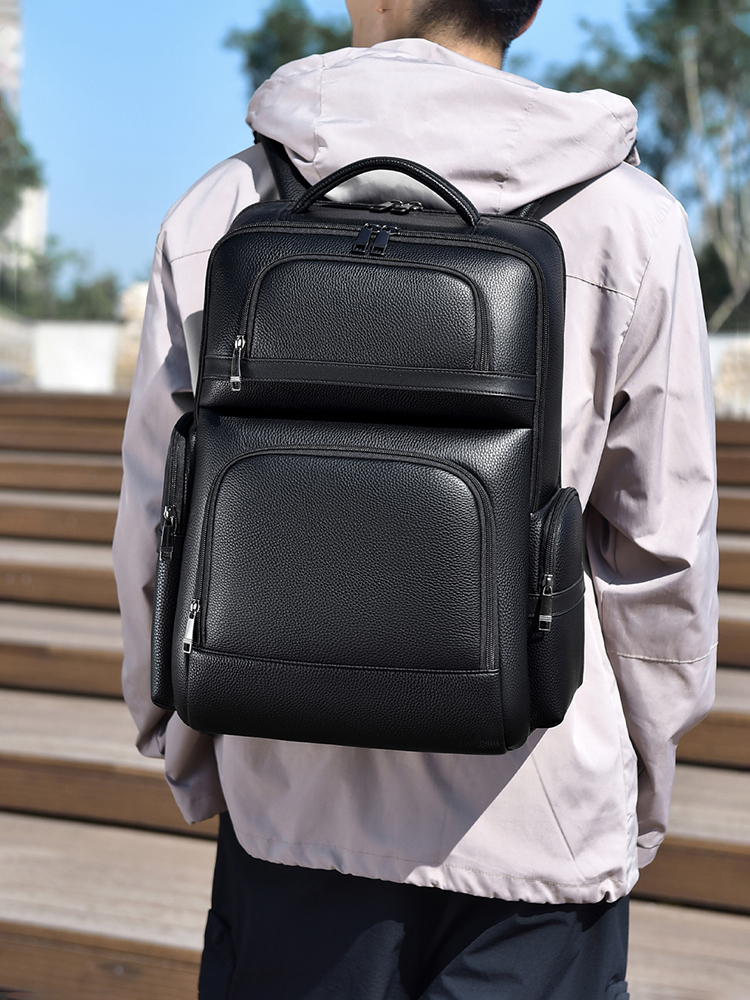 Męski plecak modowy ze skóry P – Laptop Backpack 15.6 recenzja i cena
